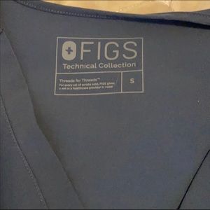 DARK HARBOR_FIGS S Casma top